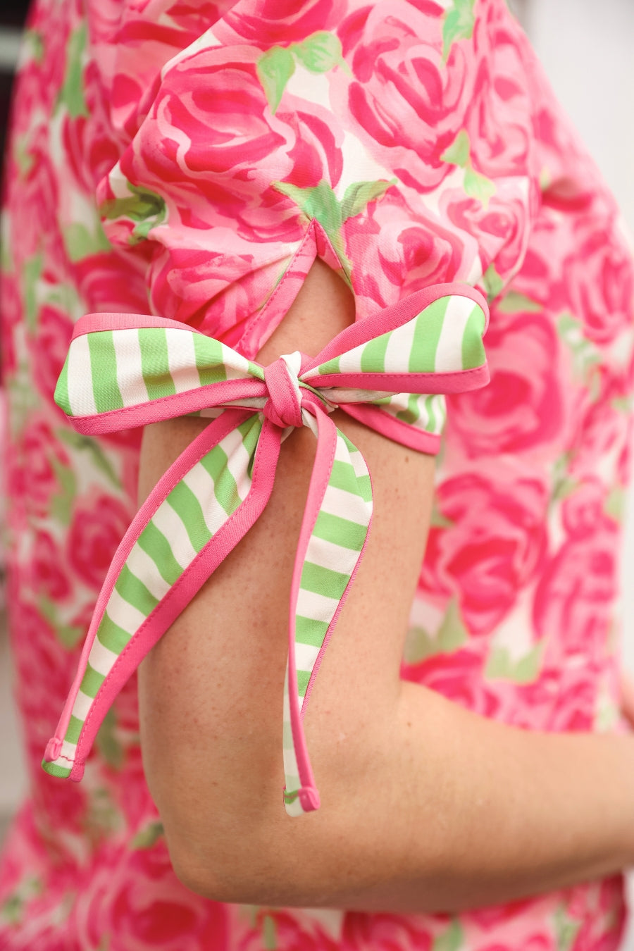 Lana Top- Sweet Roses