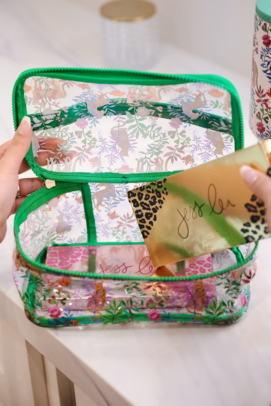 Voyager Zip Bag- Jungle Oasis
