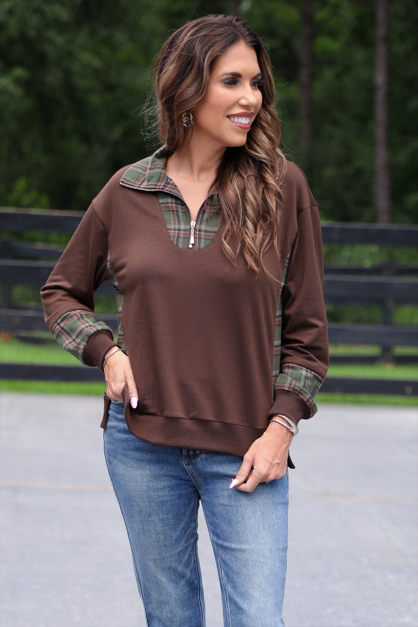 Juniper Plaid Pullover- Chocolate